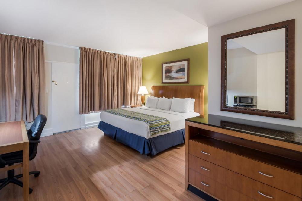 King Room interior